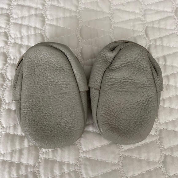 Freshly Picked size 1 Grey Leather Penny Loafer - Picture 3 of 4